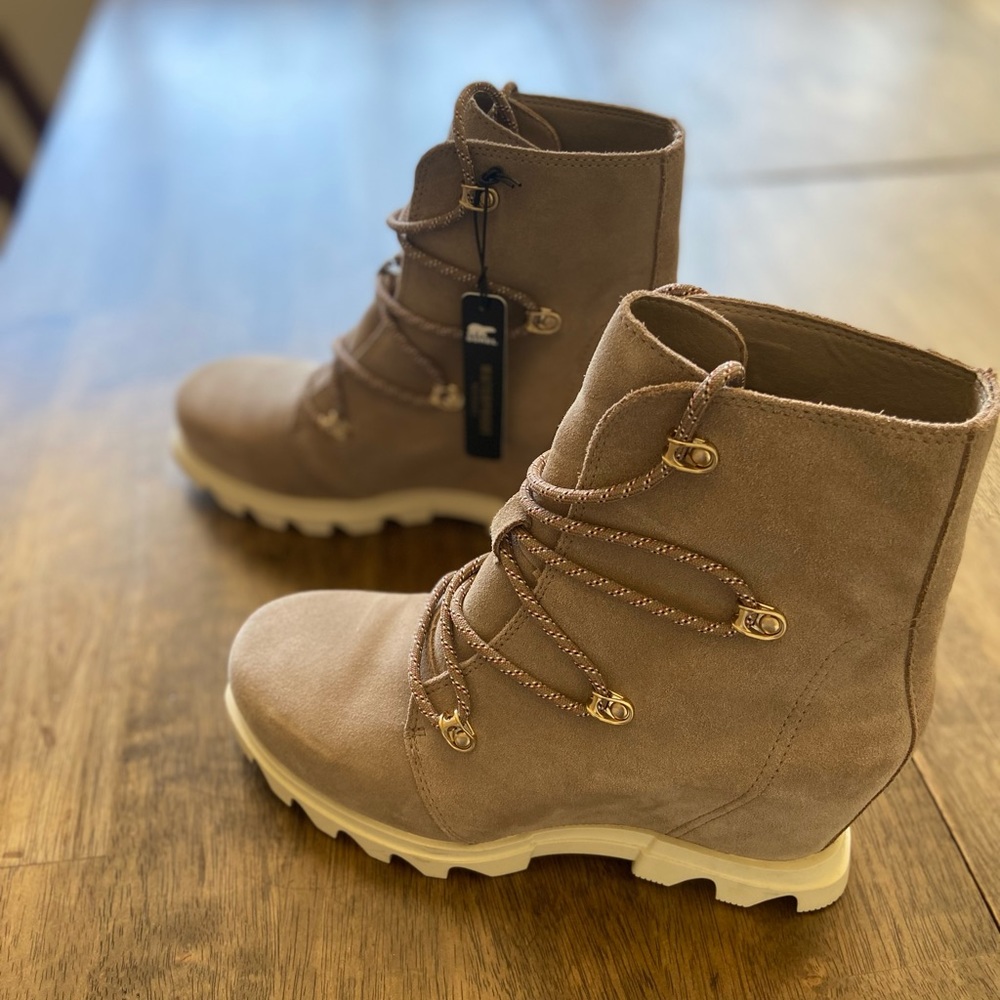 Sorel Women's Joan of Arctic Wedge III Lace Boot — Waterproof Suede Wedge Boots
